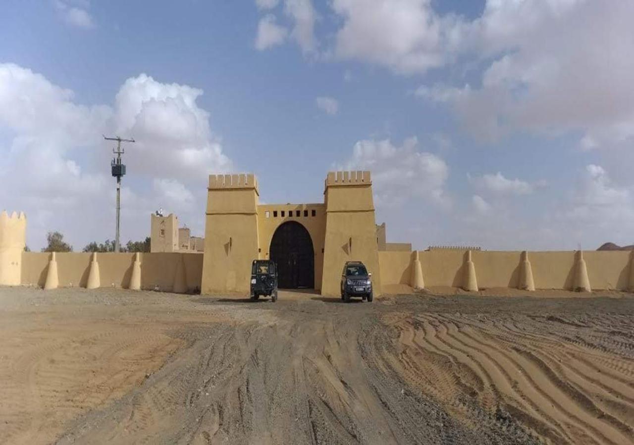 Kasr Tin Hinane Merzouga Exterior foto